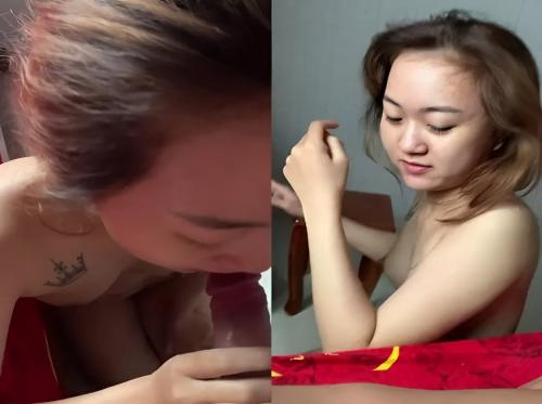 Dia baru dalam mengisap ayam jadi dia belum terbiasa